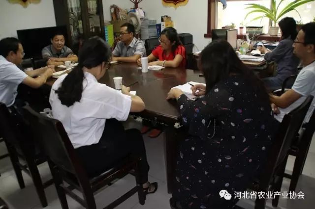 協(xié)會薄皮優(yōu)質(zhì)核桃專業(yè)委員會、協(xié)會薄皮優(yōu)質(zhì)核桃研發(fā)中心完成匯報